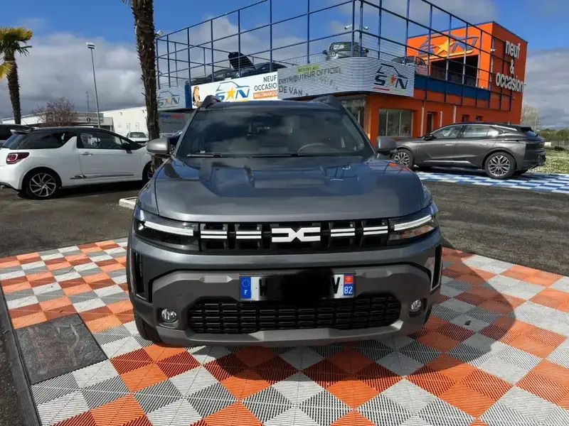 Gris Nouvelle 2025 Dacia Duster Extreme SUV | 24 450 € (Prix assez cher) - Image 1/4