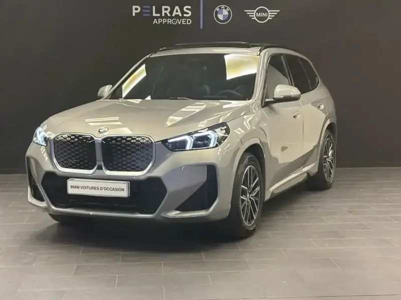 Utilisé 2025 BMW iX1 M Sport SUV | 54 900 € - Image 1/4