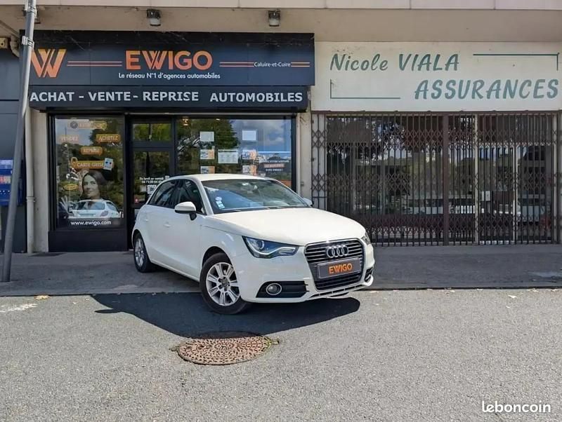 Blanc Utilisé 2013 Audi A1 Ambiente Citadine | 8 490 € (Bon prix) - Image 1/4
