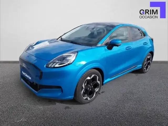 Digital aqua blue Occasion 2025 Ford Puma Gen-E Standard Range SUV | 34 745 € (Prix juste) - Image 1/4