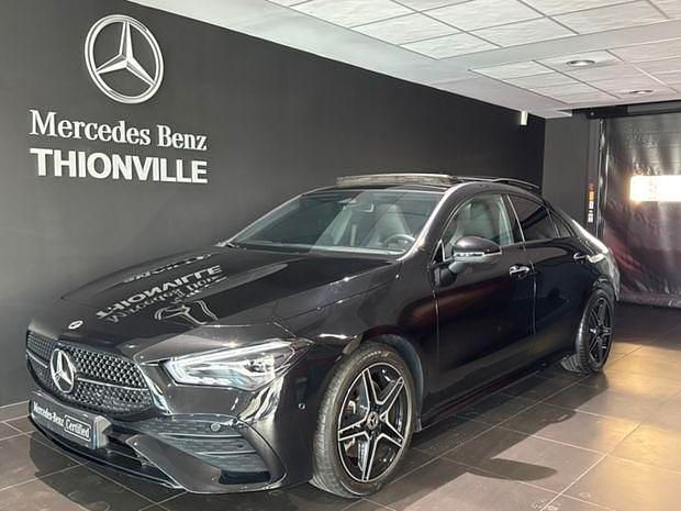 Noir Utilisé 2024 Mercedes 220 AMG line Coupé | 45 990 € (Prix assez cher) - Image 1/4