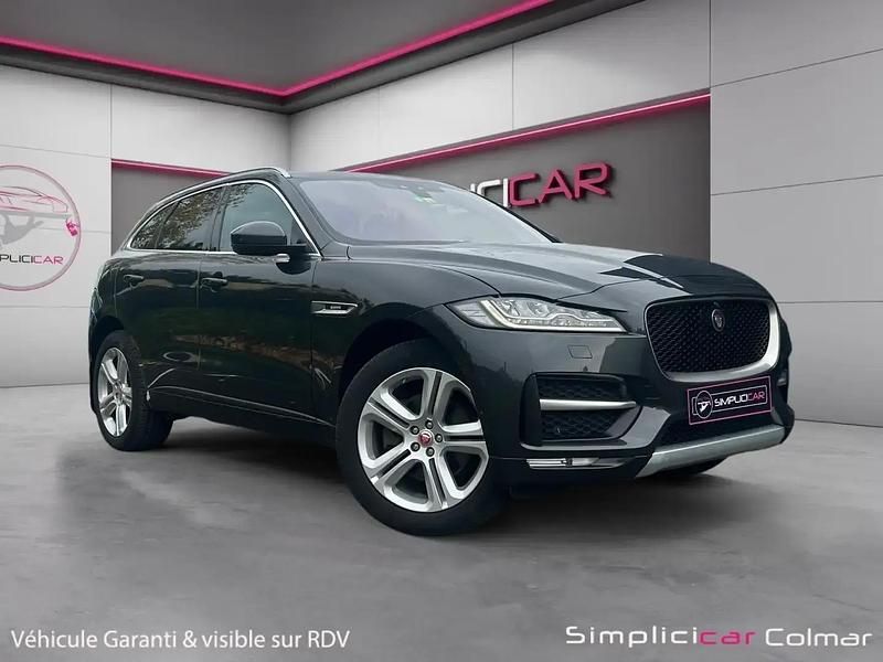Gris Occasion 2016 Jaguar F-Pace R-Sport SUV | 21 980 € (Prix assez cher) - Image 1/4