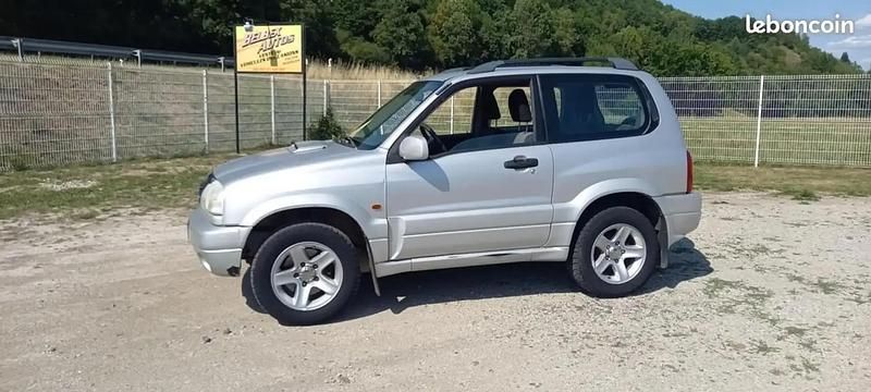 Gris Utilisé 2004 Suzuki Grand Vitara SUV | 6 590 € - Image 1/4