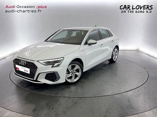 Blanc ibis Utilisé 2021 Audi A3 Sportback e-tron S-Line Citadine | 25 990 € (Bon prix) - Image 1/4