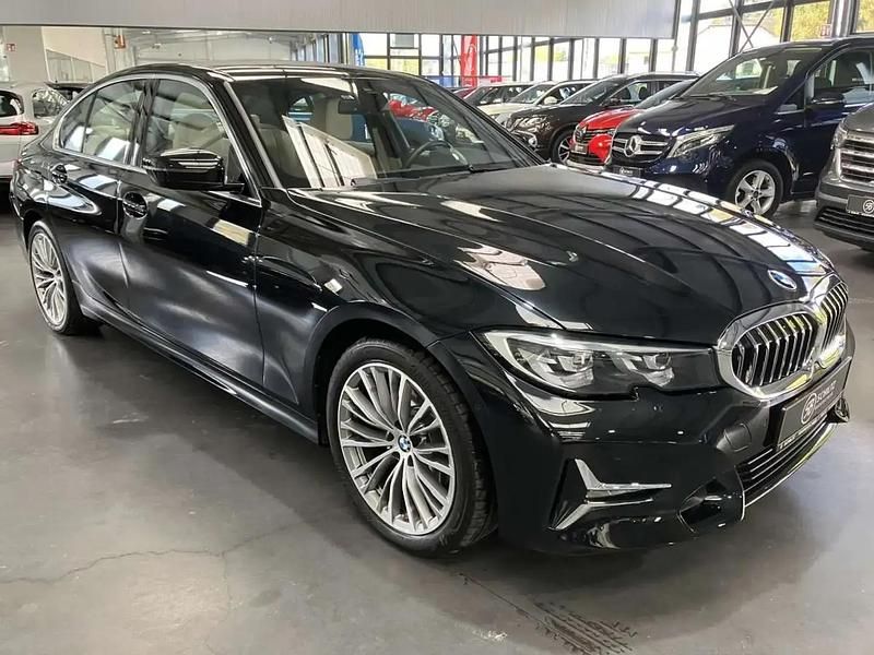 Noir Occasion 2020 BMW 320 Sport Line Berline | 29 990 € (Prix juste) - Image 1/4