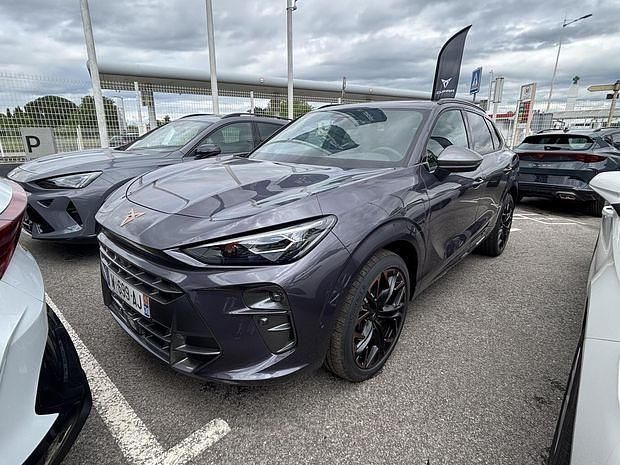 Violet Nouvelle 2025 Cupra Terramar VZ SUV | 67 120 € - Image 1/4