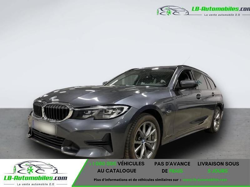Utilisé 2022 BMW 330e Comfort Edition Berline | 33 400 € (Prix juste) - Image 1/4