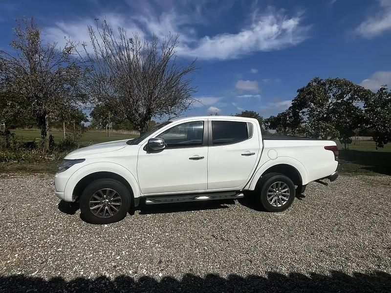 Blanc Utilisé 2016 Mitsubishi L200 Instyle Pick-up | 28 900 € (Super prix) - Image 1/4