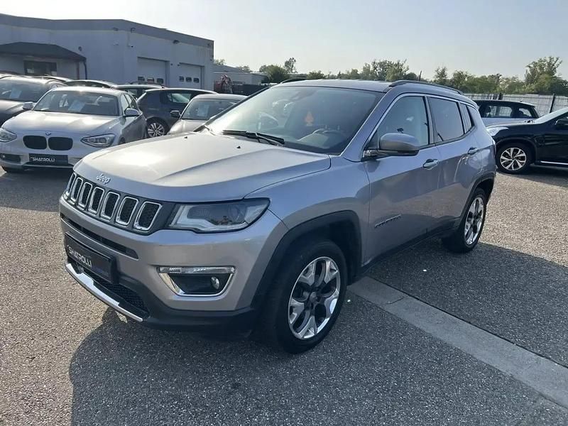 Gris Utilisé 2017 Jeep Compass Limited SUV | 14 990 € (Prix assez cher) - Image 1/4