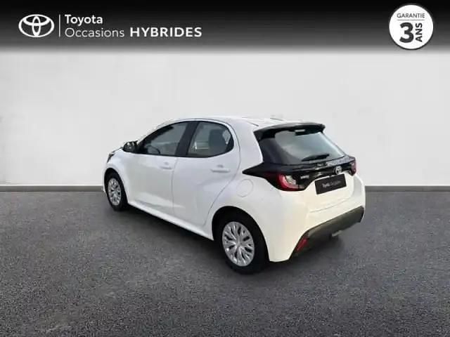 Occasion Toyota Yaris Hybrid 116 ch (85 kW) 2023 Blanc Berline
