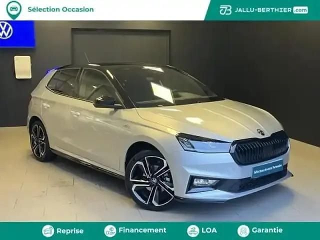Gris argent métallisé (color concept) Occasion 2025 Skoda Fabia Monte Carlo Citadine | 24 980 € (Prix cher) - Image 1/4