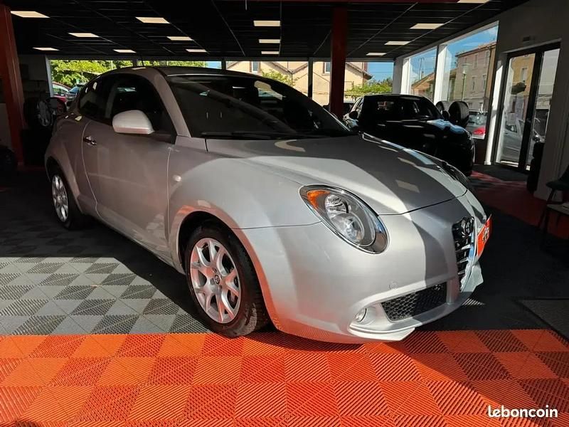 Utilisé 2015 Alfa Romeo MiTo Citadine | 9 490 € - Image 1/4