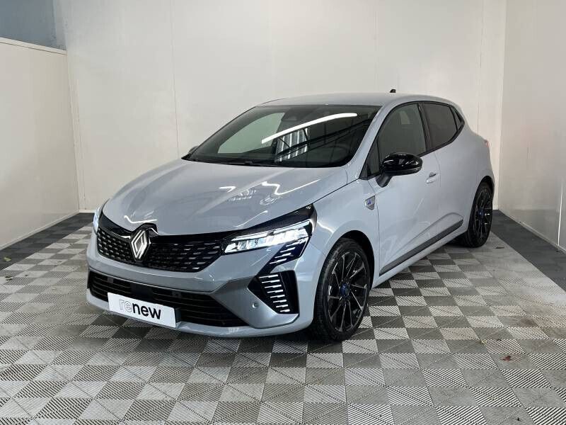 Utilisé 2025 Renault Clio V Esprit Alpine Citadine | 24 990 € (Prix juste) - Image 1/4