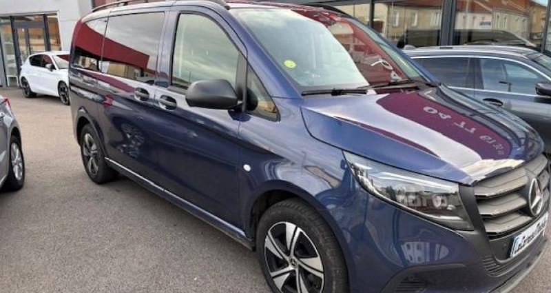Occasion Mercedes Vito 190 ch (139 kW) 2024 Bleu Van