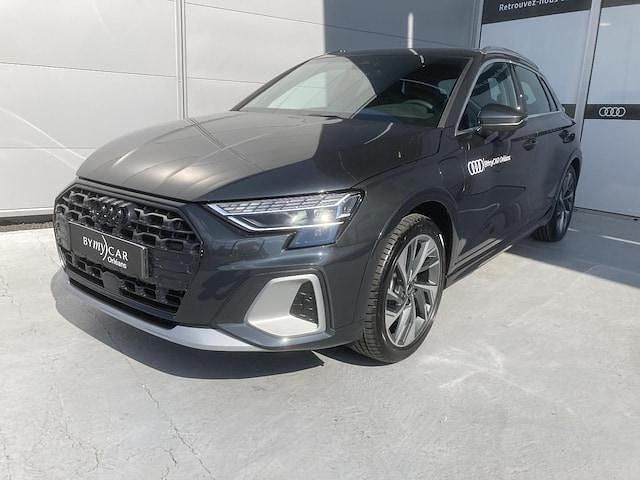Gris manhattan métallisé Occasion 2025 Audi A3 e-tron Design Citadine | 41 983 € - Image 1/4