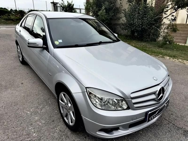 Utilisé 2010 Mercedes 200 | 7 999 € - Image 1/4