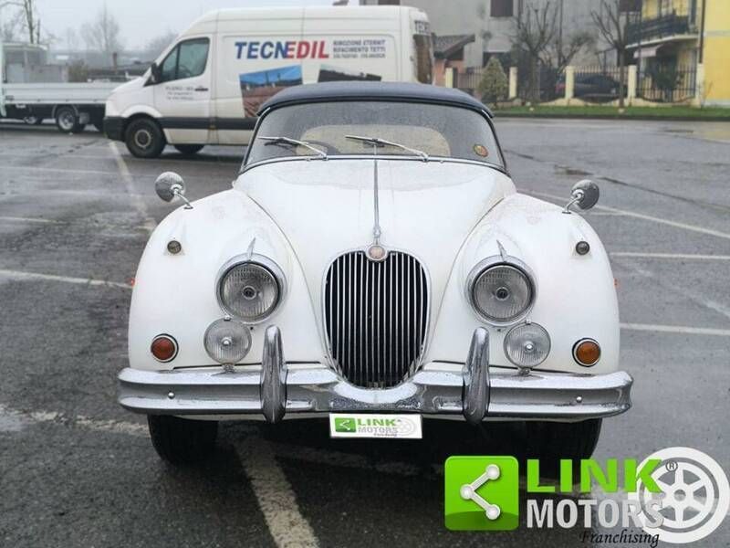 Blanc Utilisé 1958 Jaguar XK Cabriolet | 79 990 € - Image 1/4