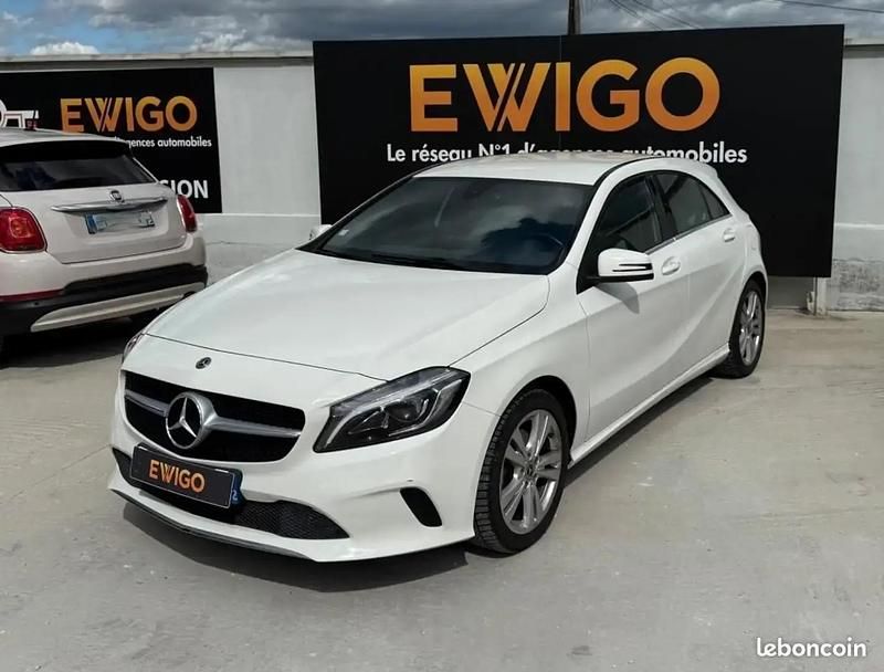 Blanc Utilisé 2017 Mercedes A200 Berline | 15 989 € (Bon prix) - Image 1/4