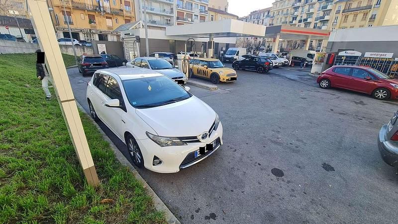 Occasion Toyota Auris 99 ch (72 kW) 2013 Berline