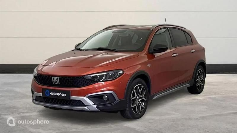 Orange Utilisé 2021 Fiat Tipo Cross Berline | 14 199 € (Prix juste) - Image 1/4