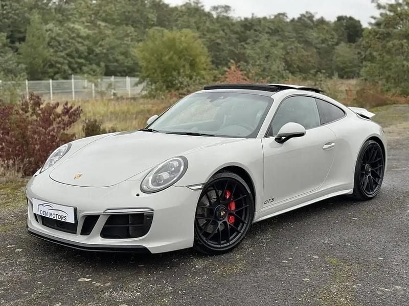 Gris Utilisé 2018 Porsche 911 Carrera 4 GTS Coupé | 135 000 € (Prix cher) - Image 1/4