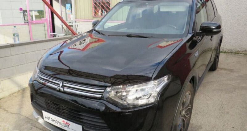 Utilisé 2016 Mitsubishi Outlander Instyle SUV | 14 490 € - Image 1/4