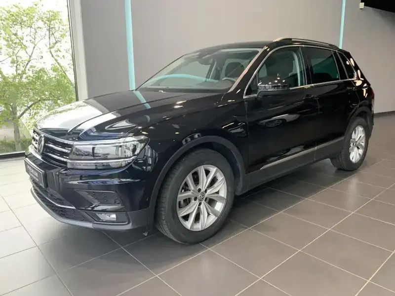 Noir Utilisé 2018 VW Tiguan SUV | 27 900 € (Prix juste) - Image 1/4