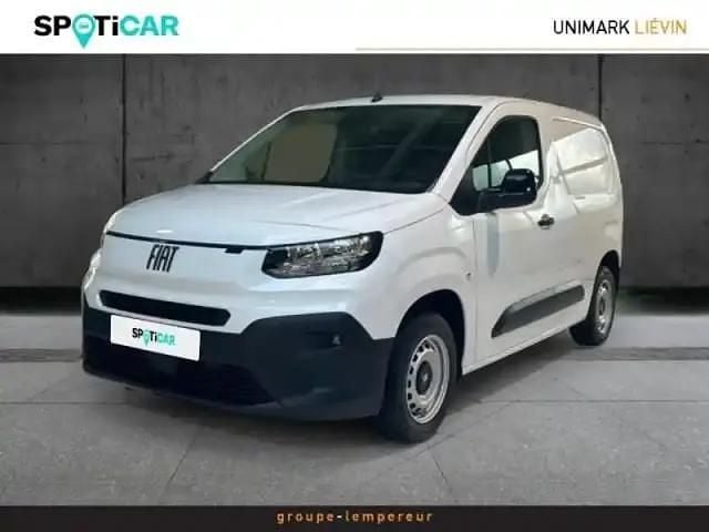 Blanc icy Occasion 2025 Fiat Doblò Connect Monospace | 21 490 € - Image 1/4