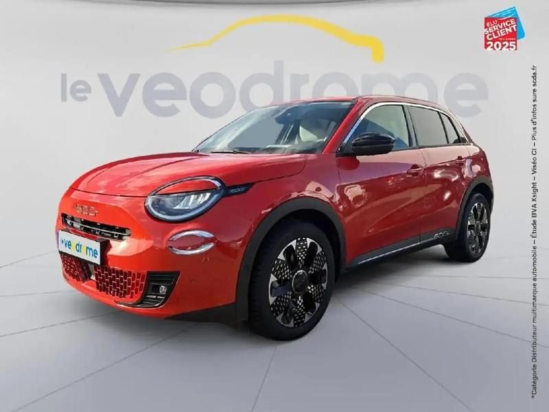 Orange sun of italy métallisé Utilisé 2023 Fiat 600E La Prima SUV | 23 499 € - Image 1/4