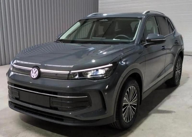Gris Nouvelle 2025 VW Tiguan Life SUV | 39 790 € (Bon prix) - Image 1/4