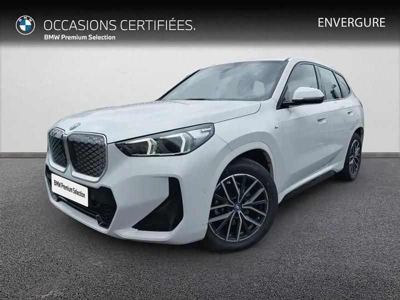 Blanc Utilisé 2023 BMW iX1 M Sport SUV | 38 490 € (Prix juste) - Image 1/4