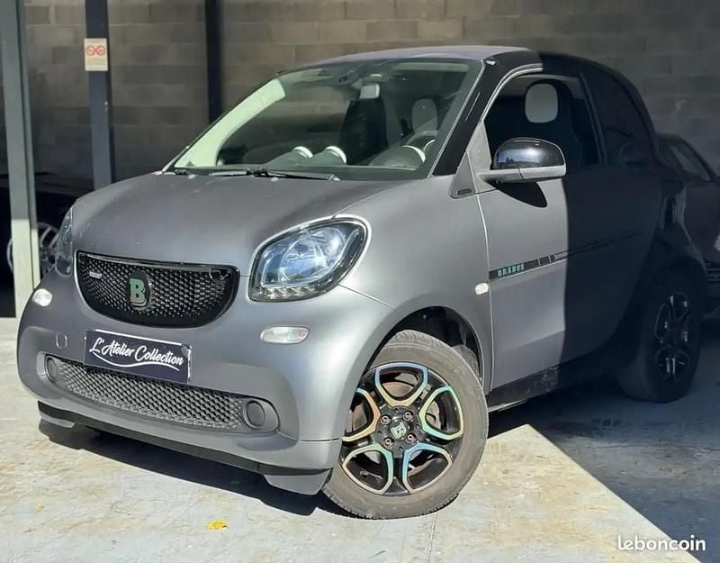 Gris Utilisé 2015 Smart ForTwo Coupé Brabus Coupé | 9 990 € - Image 1/4