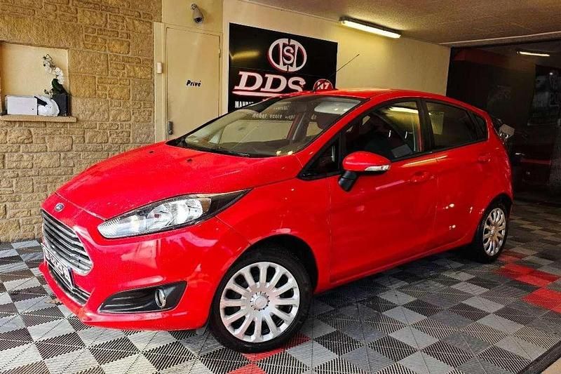 Occasion Ford Fiesta Titanium 95 ch (69 kW) 2016 Rouge Citadine