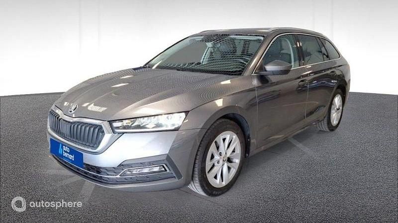 Gris Utilisé 2023 Skoda Octavia Style Break | 27 490 € (Prix assez cher) - Image 1/4