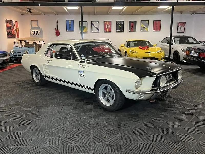 Blanc Occasion 1967 Ford Mustang GT Coupé | 55 000 € - Image 1/4