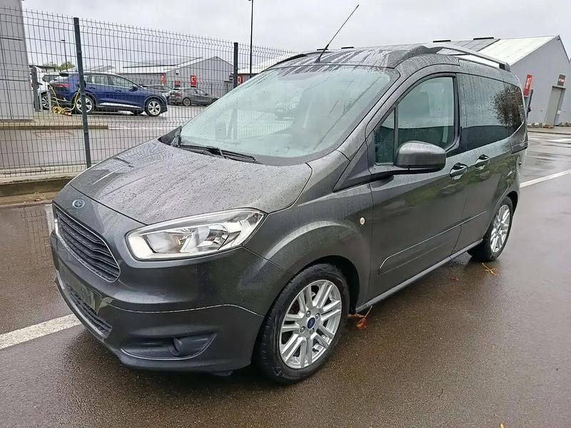 Gris Utilisé 2015 Ford Tourneo Courier Titanium Monospace | 6 800 € (Super prix) - Image 1/4