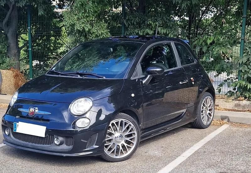 Noir Utilisé 2015 Abarth 595 Citadine | 11 500 € (Bon prix) - Image 1/4