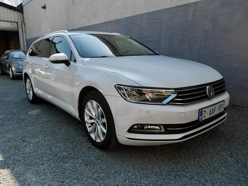 Blanc Utilisé 2016 VW Passat Comfortline Break | 14 990 € (Super prix) - Image 1/4