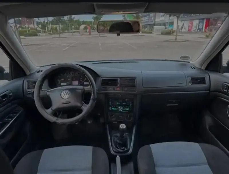 Image 2/4