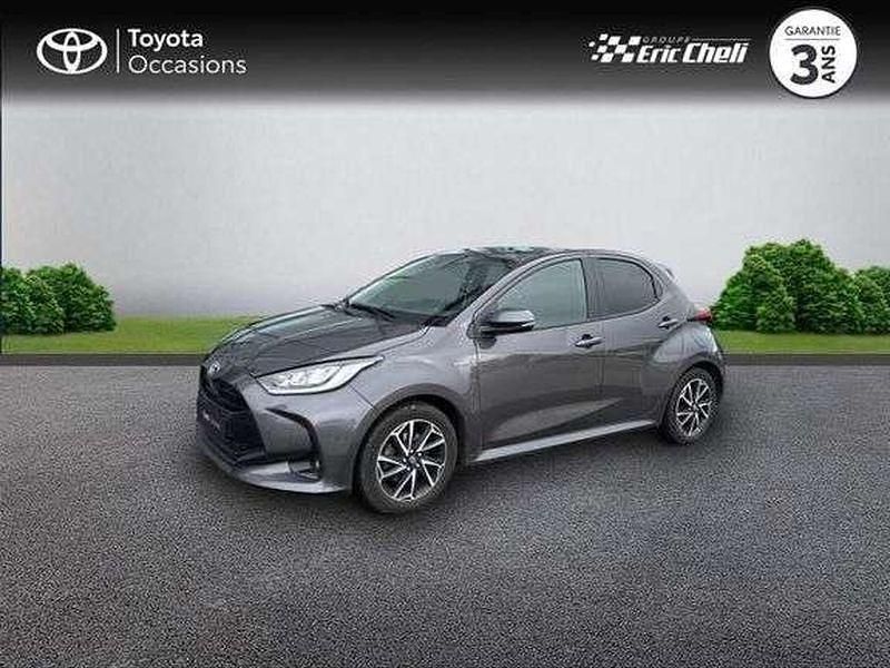 Utilisé 2021 Toyota Yaris Hybrid Design Berline | 15 490 € (Prix juste) - Image 1/1