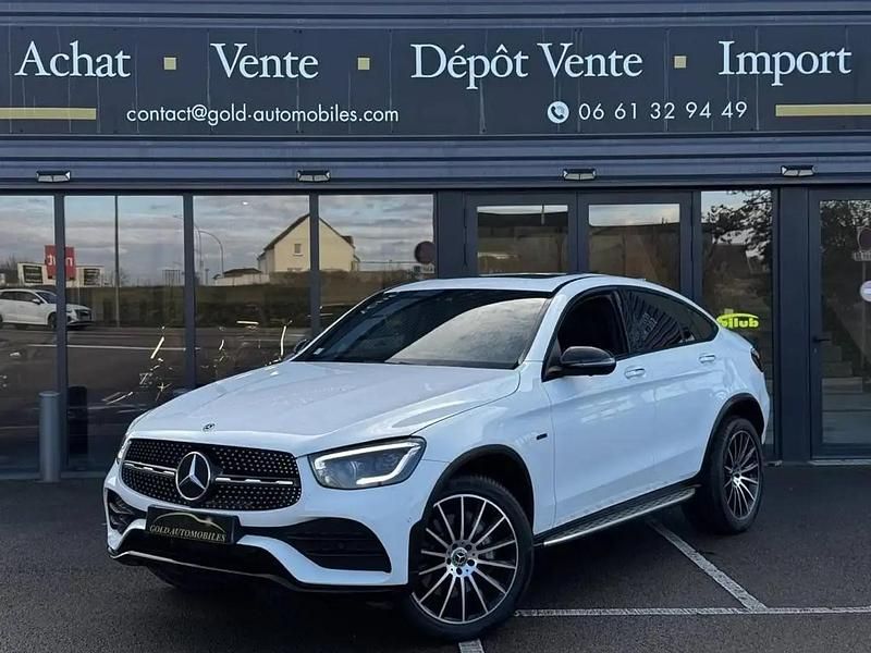 Blanc Occasion 2021 Mercedes GLC300e AMG line Coupé | 39 990 € (Bon prix) - Image 1/4