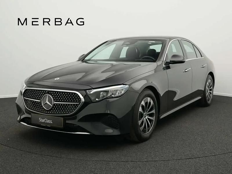 Gris Occasion 2024 Mercedes E200 Avantgarde Berline | 49 490 € (Prix juste) - Image 1/4