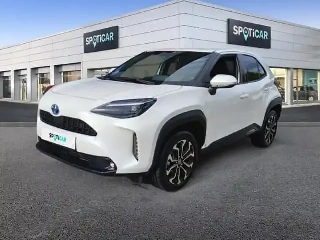 Blanc Utilisé 2022 Toyota Yaris Hybrid Design SUV | 21 990 € (Prix juste) - Image 1/4