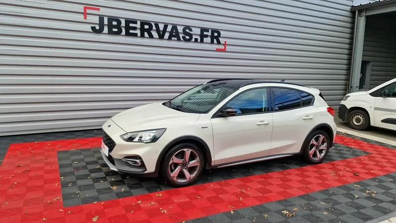 Utilisé 2019 Ford Focus Active Berline | 14 990 € (Prix juste) - Image 1/4