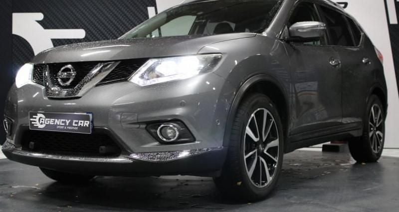 Gris Occasion 2015 Nissan X-Trail Tekna SUV | 14 280 € (Prix juste) - Image 1/4