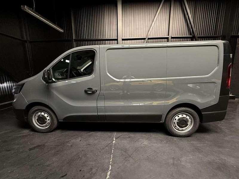 Nouvelle Renault Trafic R.S. 150 ch (110 kW) 2025 Gris Monospace