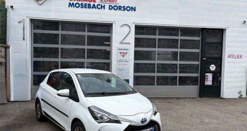Blanc Utilisé 2017 Toyota Yaris Hybrid Citadine | 11 990 € (Super prix) - Image 1/4