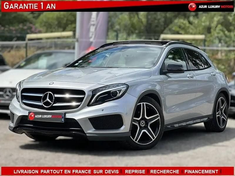 Gris Utilisé 2016 Mercedes GLA180 SUV | 18 490 € - Image 1/4