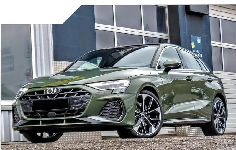 Vert Nouvelle 2025 Audi A3 Berline | 41 990 € (Prix cher) - Image 1/4