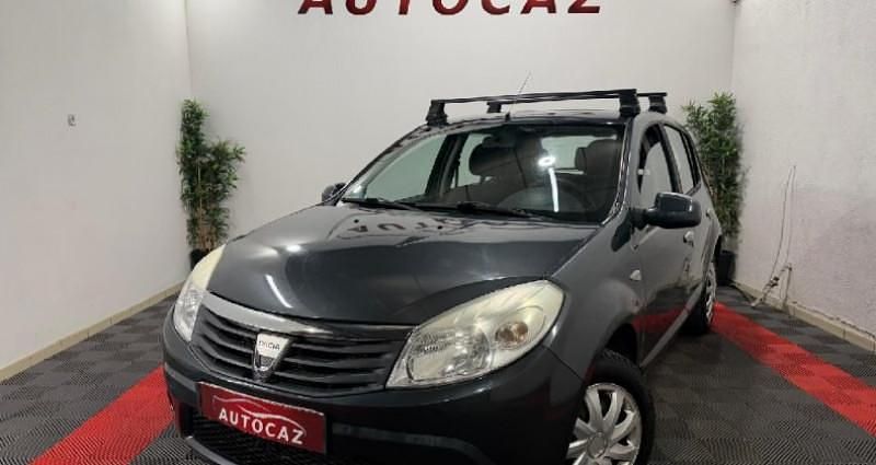 Occasion 2009 Dacia Sandero Lauréate Citadine | 5 500 € - Image 1/4